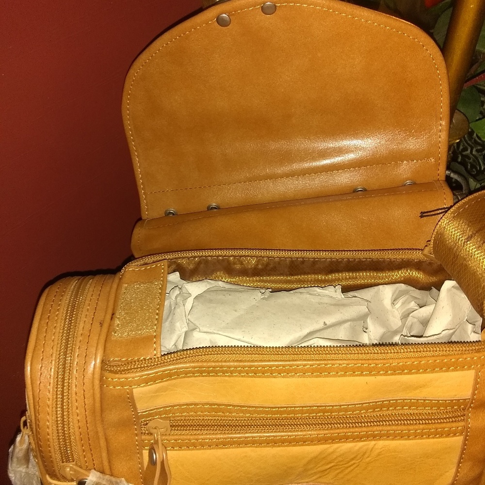 Handbag - Picture 5 of 7